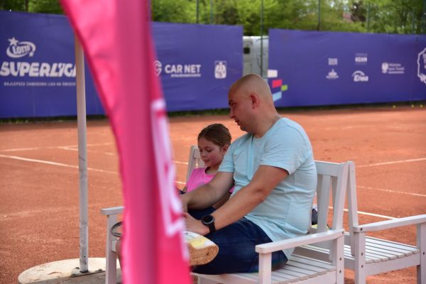 kidscup-tennis10-janki-foto009965670BF-8ACA-6CE0-5BE6-D0E86E9D7C72.jpg