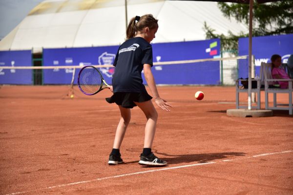 kidscup-tennis10-janki-foto010AD7527B8-E2E3-1A23-A4DB-5880F0AEA4FC.jpg