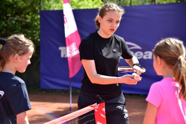 kidscup-tennis10-janki-foto0203A572991-09DA-4761-38B3-F893612B78B1.jpg