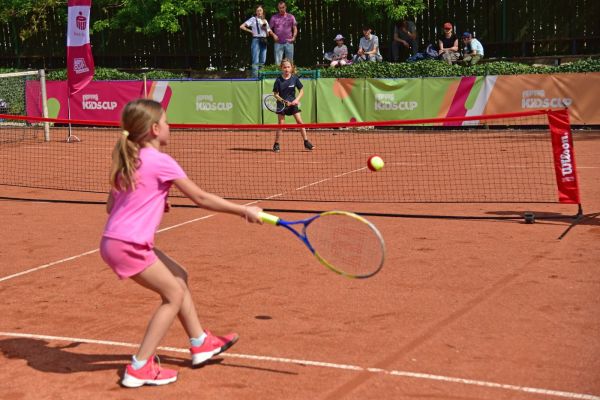 kidscup-tennis10-janki-foto024F8619013-37F1-139D-385E-714965EF8E8C.jpg
