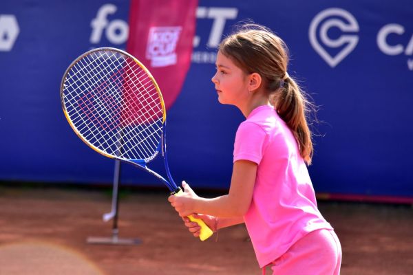 kidscup-tennis10-janki-foto0262559E05D-DF6C-EC83-FE93-C0350CA3AE5E.jpg