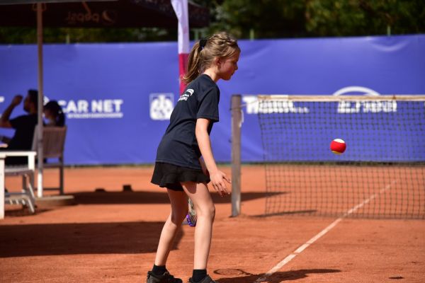 kidscup-tennis10-janki-foto03090B4C483-B939-358E-E47C-FBCE1E18EDAC.jpg