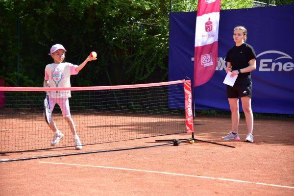 kidscup-tennis10-janki-foto033039394A6-3AD8-0AE6-59AC-0227CA637F34.jpg