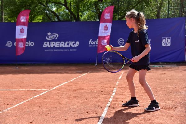 kidscup-tennis10-janki-foto034423AF892-B629-049B-F8C3-E81933C7BF0B.jpg