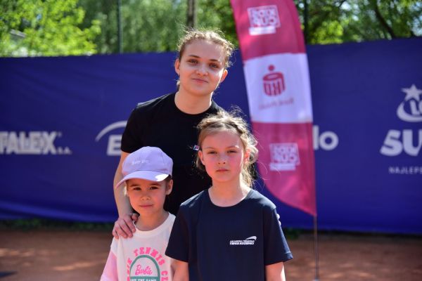 kidscup-tennis10-janki-foto036C03842FC-93C7-C5CF-1022-69560B0AA58D.jpg