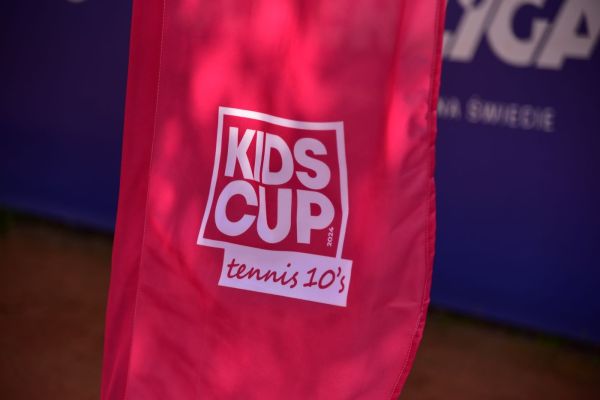 kidscup-tennis10-janki-foto0407FBBC119-93CB-1FC0-03B5-8E3C0B4E2E12.jpg