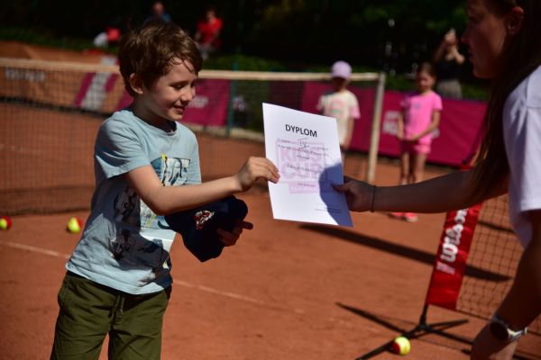 kidscup-tennis10-janki-foto05534BD1205-082A-D8C1-51F3-F673E0F0EA9B.jpg
