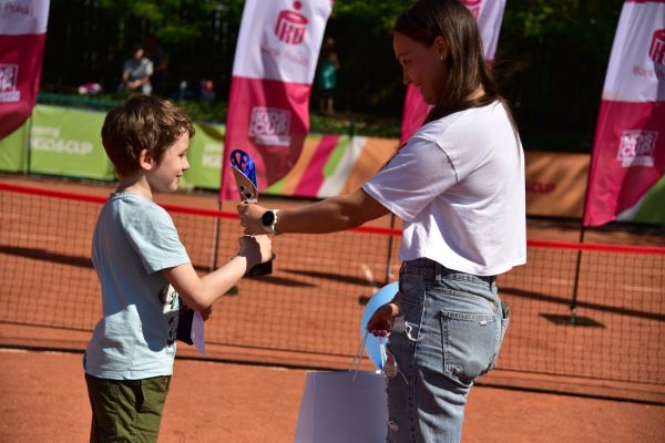 kidscup-tennis10-janki-foto0569C691E70-D302-D6CB-1668-2A3F344DE06E.jpg