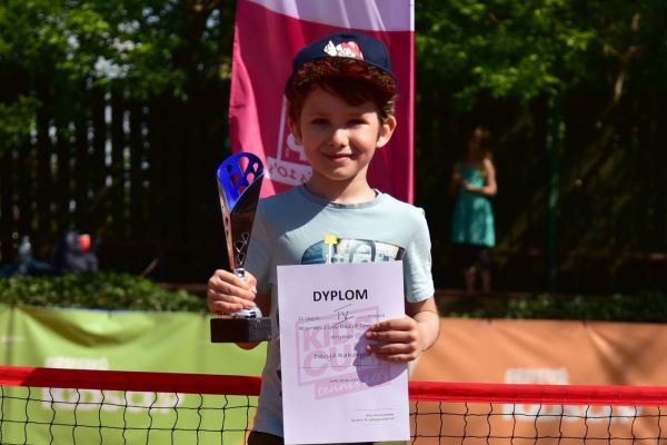 kidscup-tennis10-janki-foto058CA52F9DE-A3FE-3A3A-9DA7-662B0D7187A0.jpg