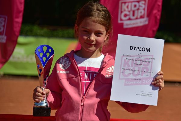kidscup-tennis10-janki-foto070996336B4-A945-F32D-539B-70E0D0110700.jpg