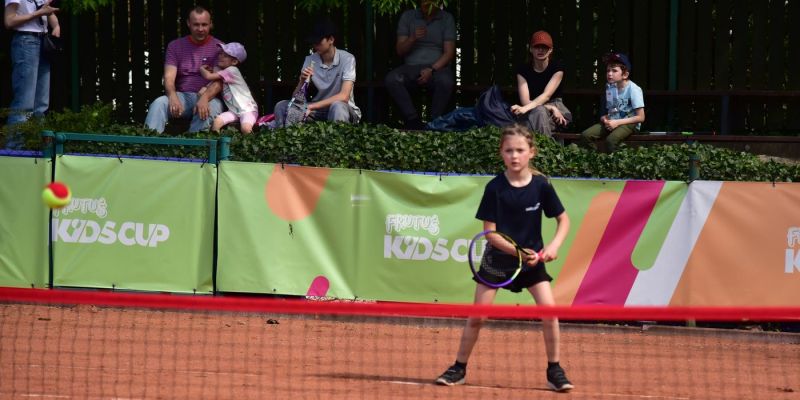 kidscup-tennis10-janki-foto02510710939-D2C0-50C4-DF1E-5B937B02C64E.jpg