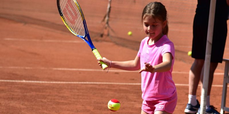 kidscup-tennis10-janki-foto0453C2A638B-1896-BBB5-7355-15EED1AB8D5F.jpg