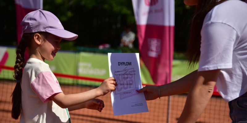 kidscup-tennis10-janki-foto06110B71AA1-632B-043C-3CEB-200EFB3D8F56.jpg