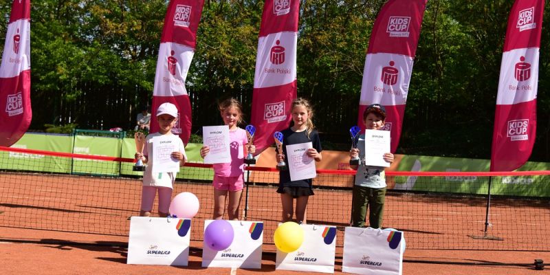 kidscup-tennis10-janki-foto07127258654-A364-CD91-0CF7-6D12FDA8C35A.jpg