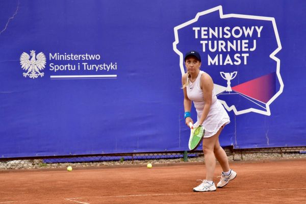 turniej-deblowy-kobiet-janki-16F444DA8A-7631-3BE1-B398-D4285151D628.jpg