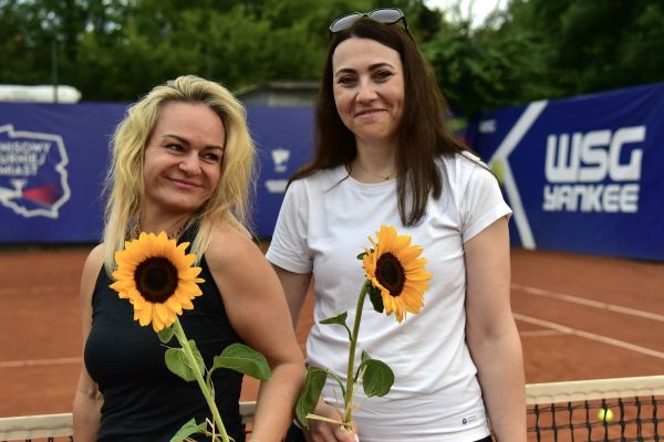 turniej-deblowy-kobiet-janki-60B8E22019-2DBD-0E94-C69F-8394FCFAA89F.jpg
