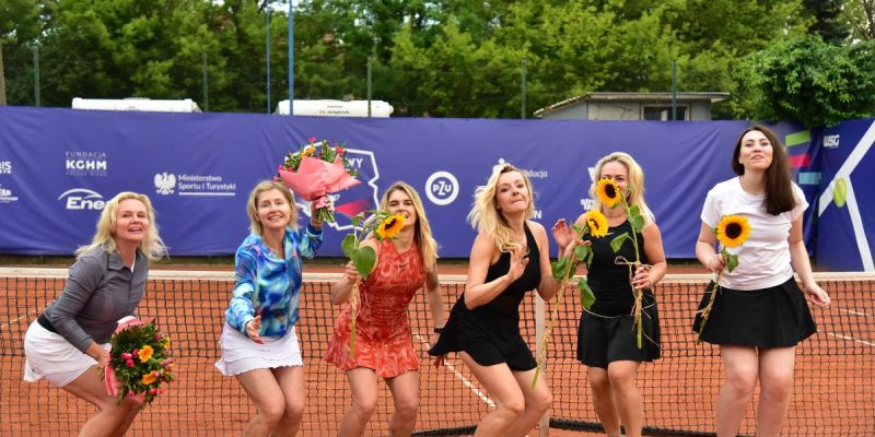 turniej-deblowy-kobiet-janki-68D8F7C7CB-4709-175B-7C67-EB29386F711A.jpg